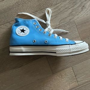 New in box converse chuck canvas high tops